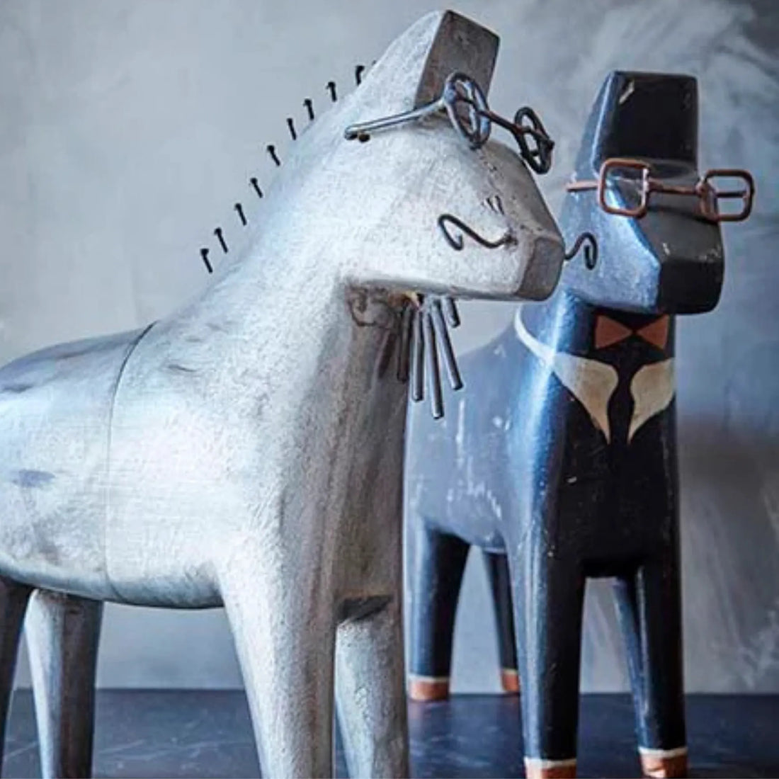 Affari of Sweden FÅLE Dala Pferd "Gentleman" schwarz aus Mangoholz 30 cm