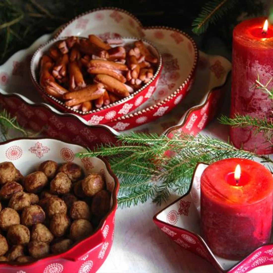 Miljögården "Merry" große Backform Schale 26 cm rot mit weißem Muster