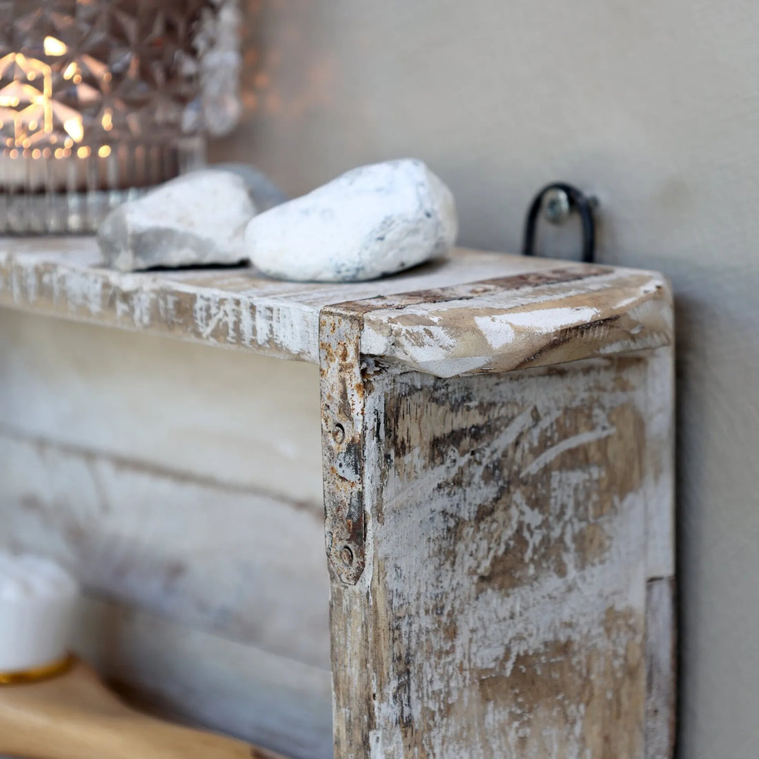 Chic Antique Wandregal aus Ziegelformen antik weiß