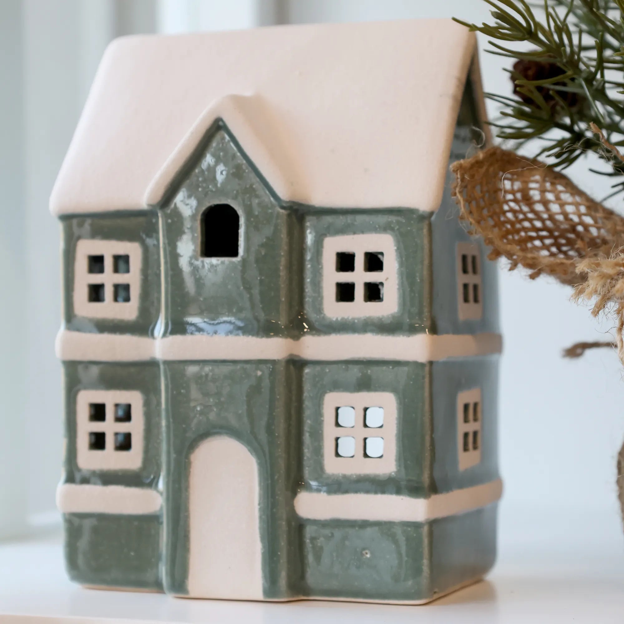 Chic Antique "Chamonix" Haus für Teelichter verte grün 14 cm