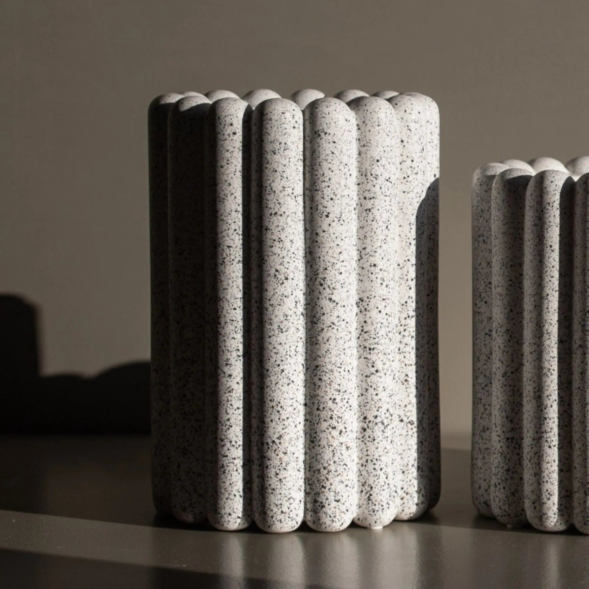 DBKD große Vase "Mist" mit Punkten 27 cm weiß