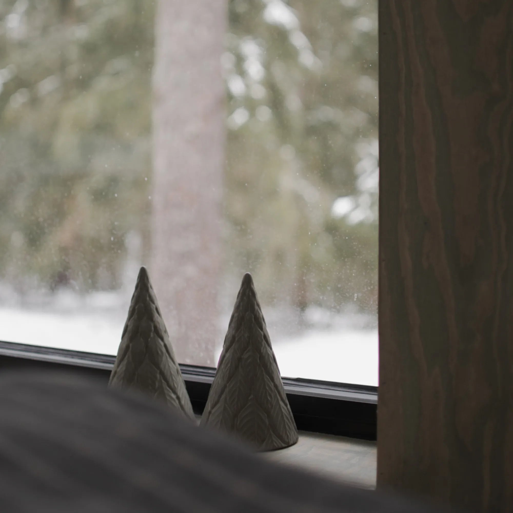 DBKD Baum Weihnachten Moos-Grün 18 cm aus Keramik