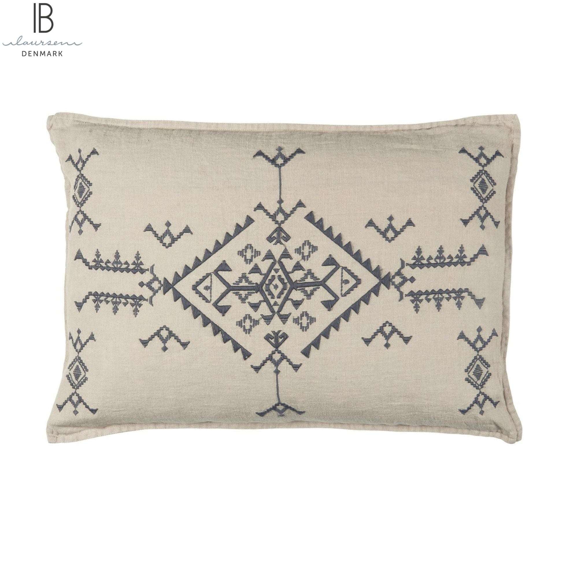 Ib Laursen Kissenhülle mit nordischer Stickerei