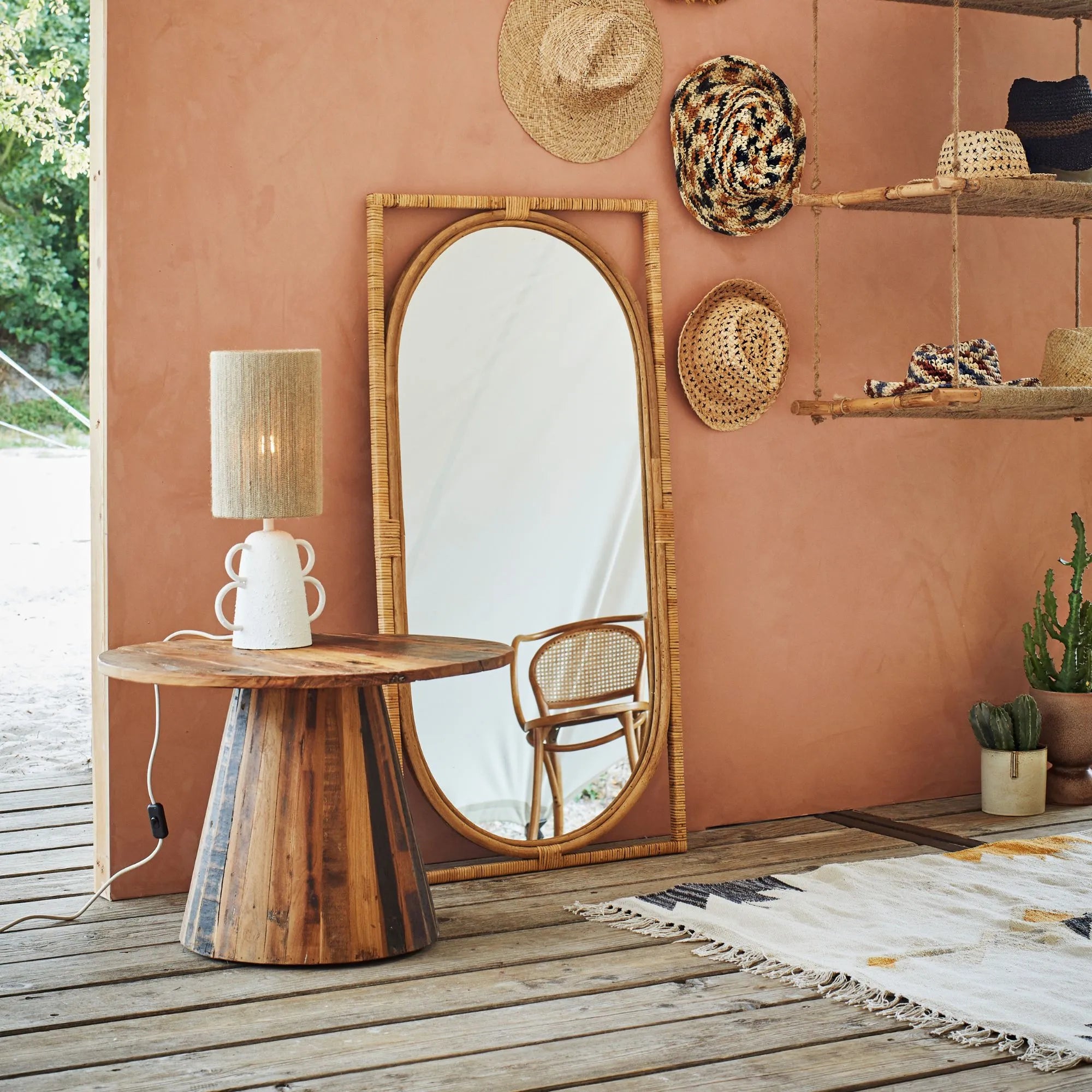 Madam Stoltz handgewebter Bauwollteppich 120 x 180 cm schwarz gelb