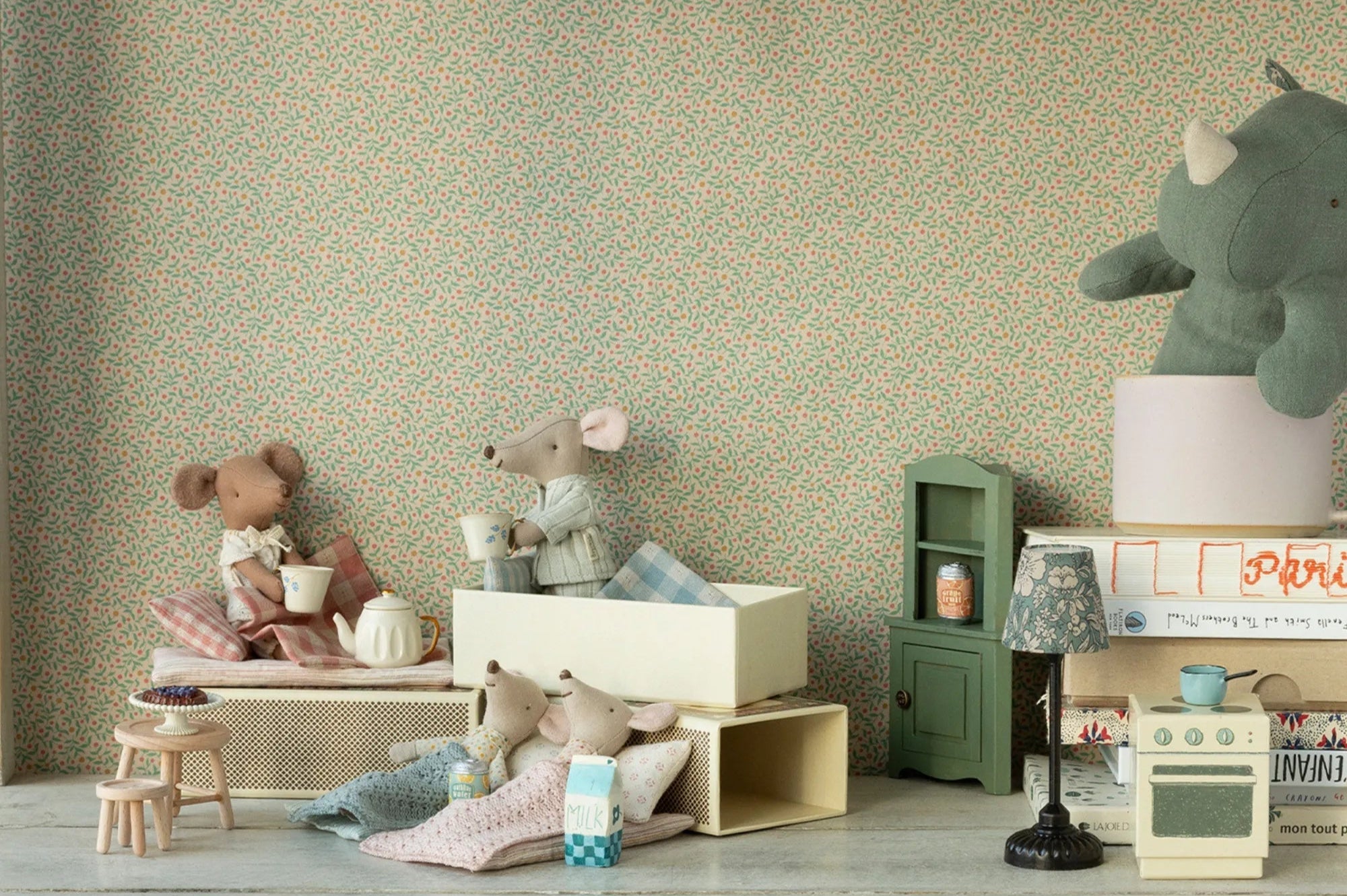 Maileg großer Bruder Maus grau in Streichholzschachtel