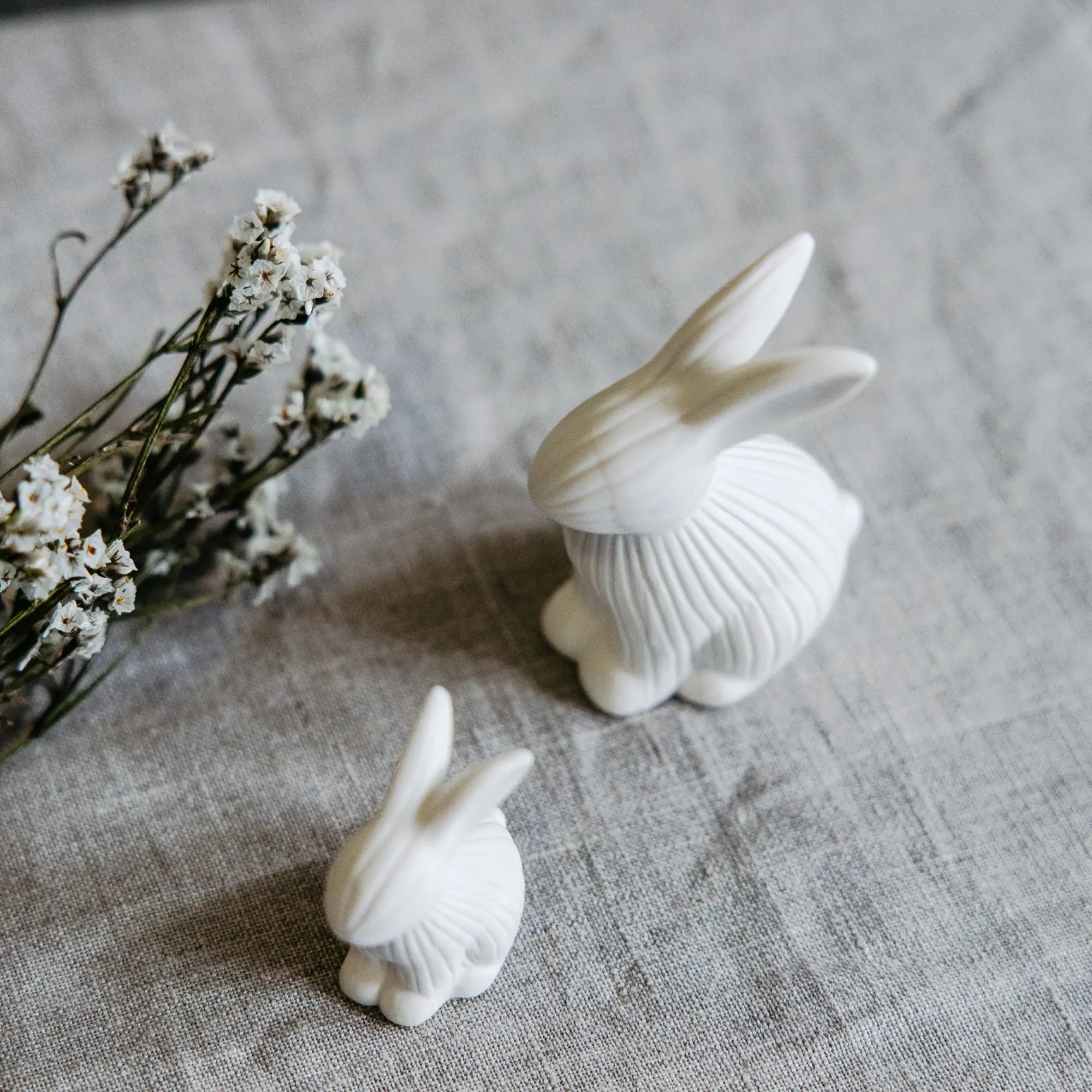 Storefactory Osterhase "Arthur" weiß 8 cm