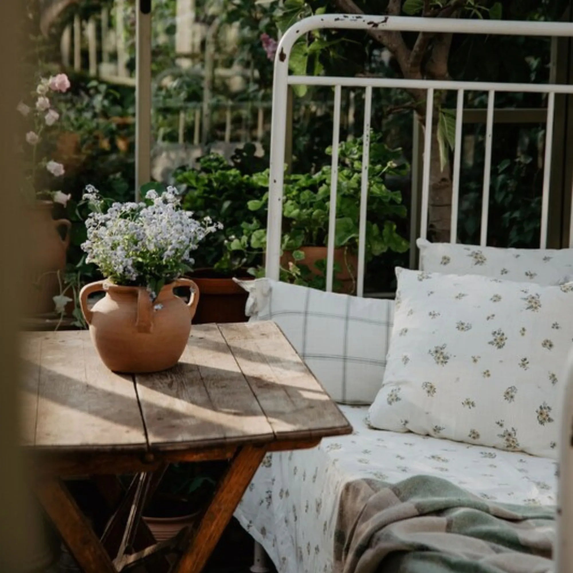 Strömshaga Kissenhülle Flora weiß