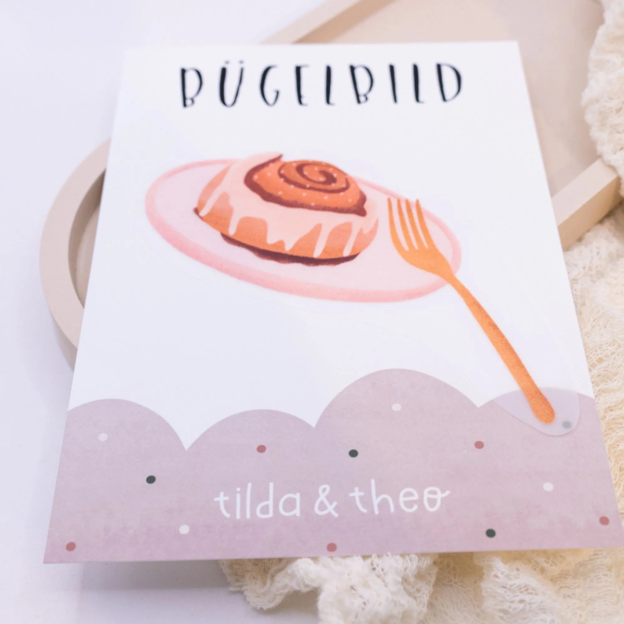 Tilda & Theo Bügelbild "Kanelbullar" Zimtschnecke