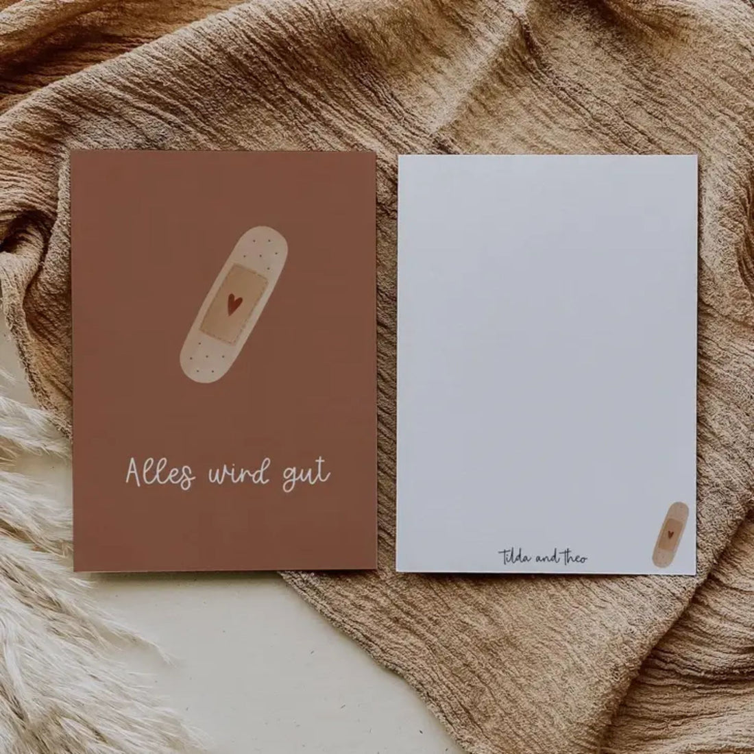Tilda & Theo Postkarte "Trostpflaster"