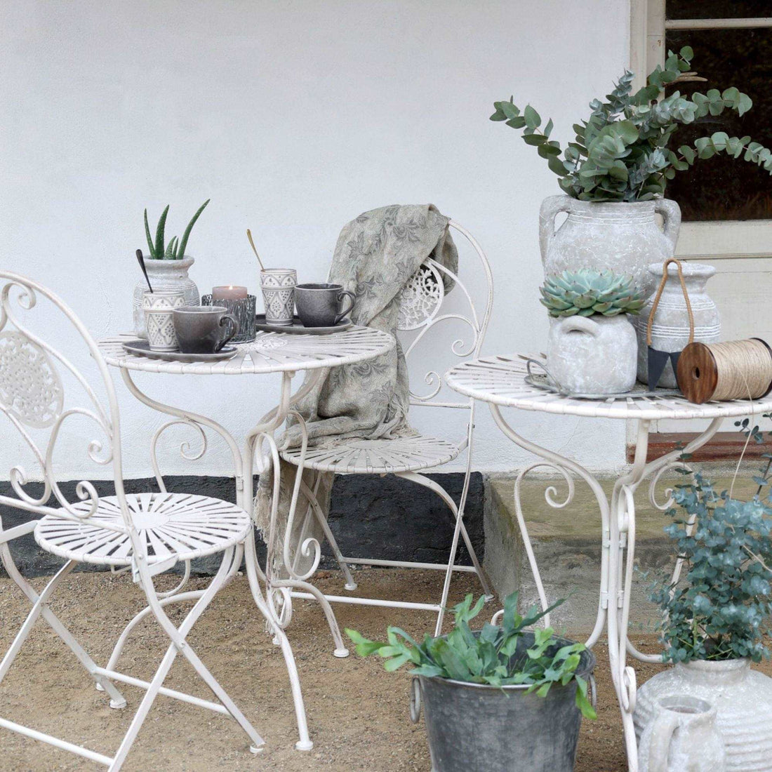 Chic Antique Gartenstuhl aus Eisen weiß