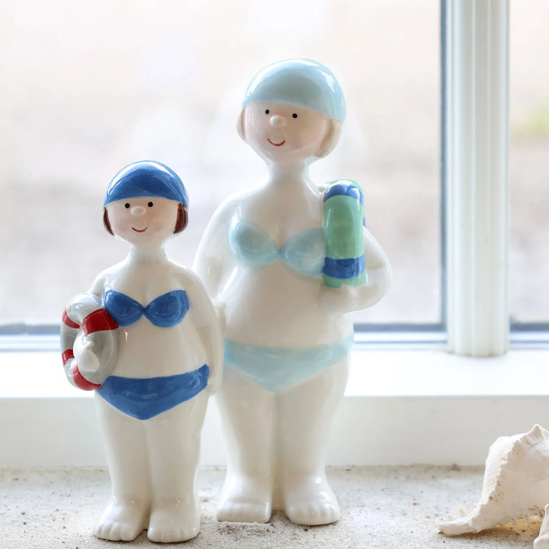 chic deko figur frau mit schwimmring anna und ole