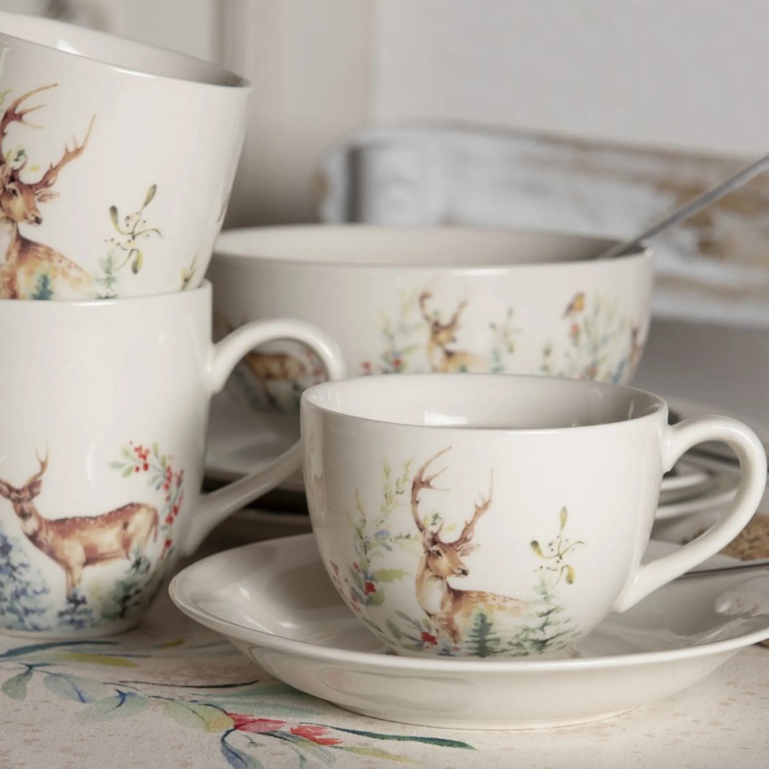 Clayre &amp; Eef Tasse mit Unterteller Herbst Winter &quot;Rehe&quot;