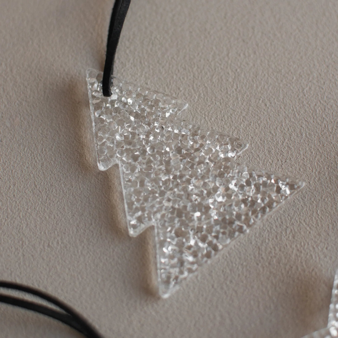 DBKD Anhänger aus Glas Weihnachtsbaum 8 cm