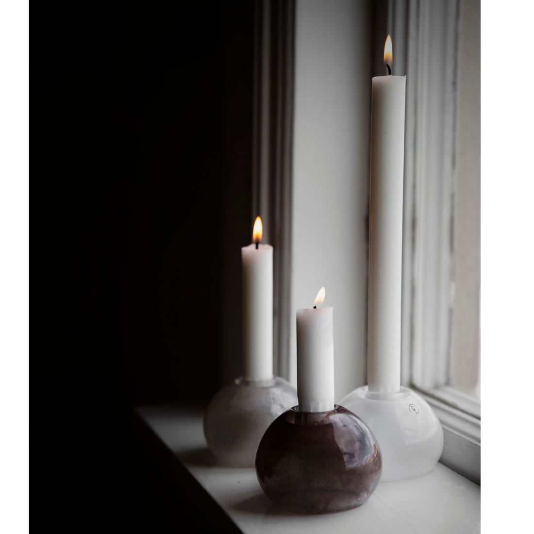 ERNST Kerzenhalter aus Glas weiß