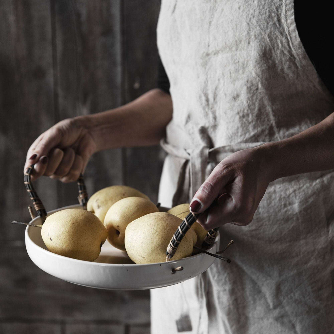 ERNST rundes Tablett mit Henkeln