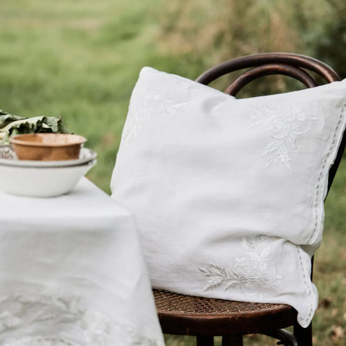 Femme Facon Kissenbezug mit Stickerei "Rosen" 50 x 70 cm