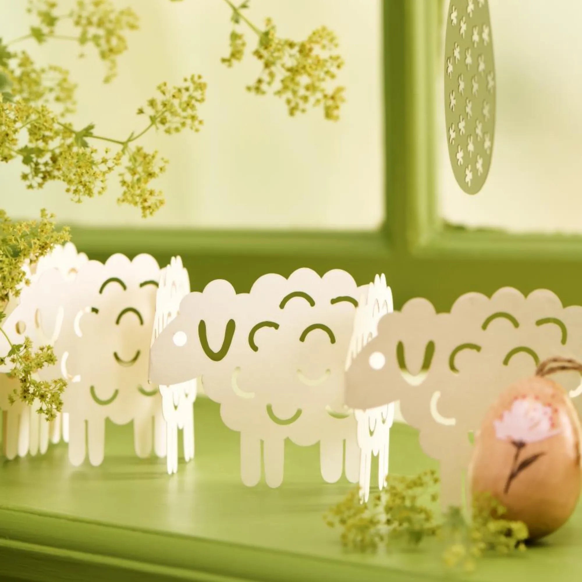 Ib Laursen Oster Dekoration "Schafe" Scherenschnitt 71 cm