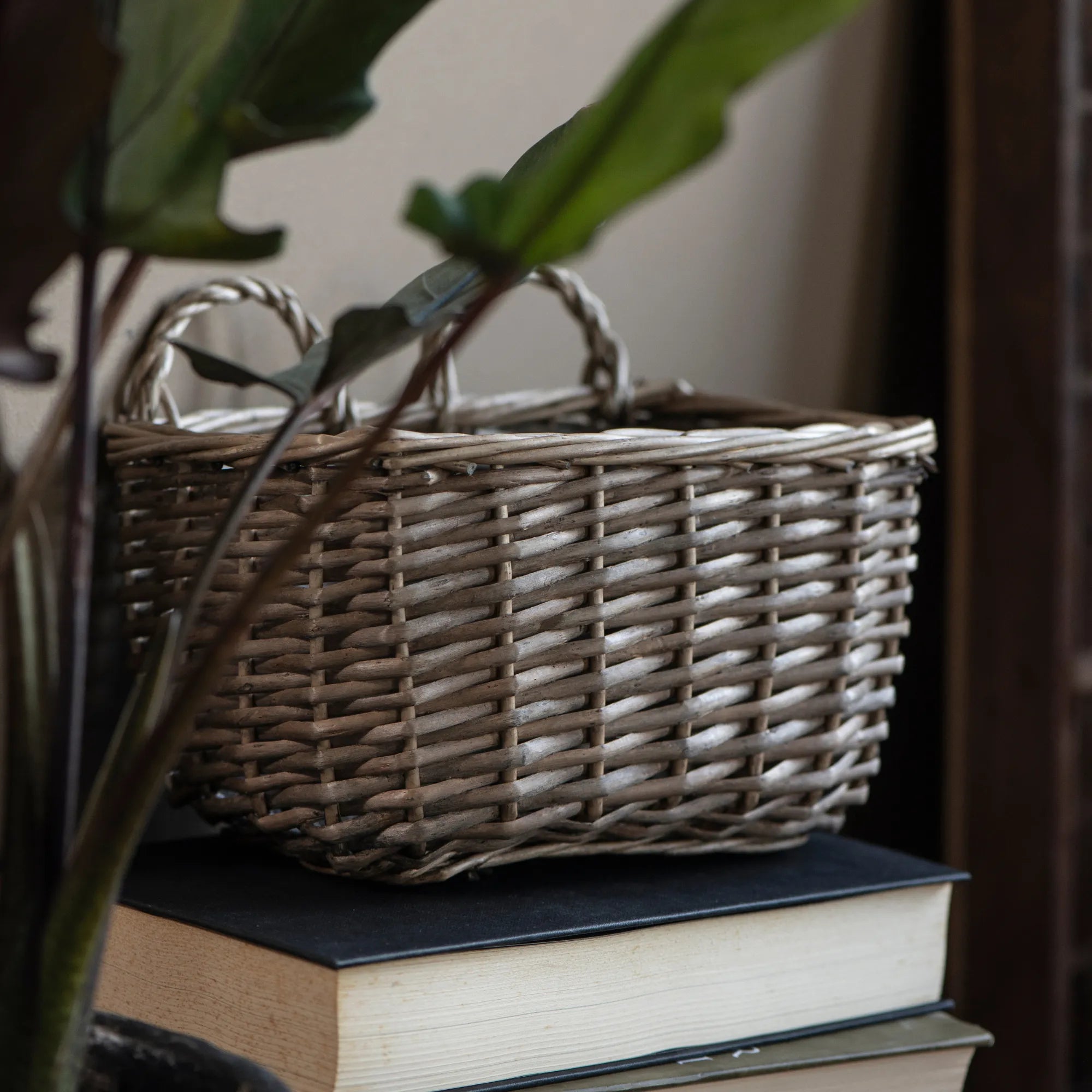 Ib Laursen Wandkorb aus Weide mit 2 Henkeln