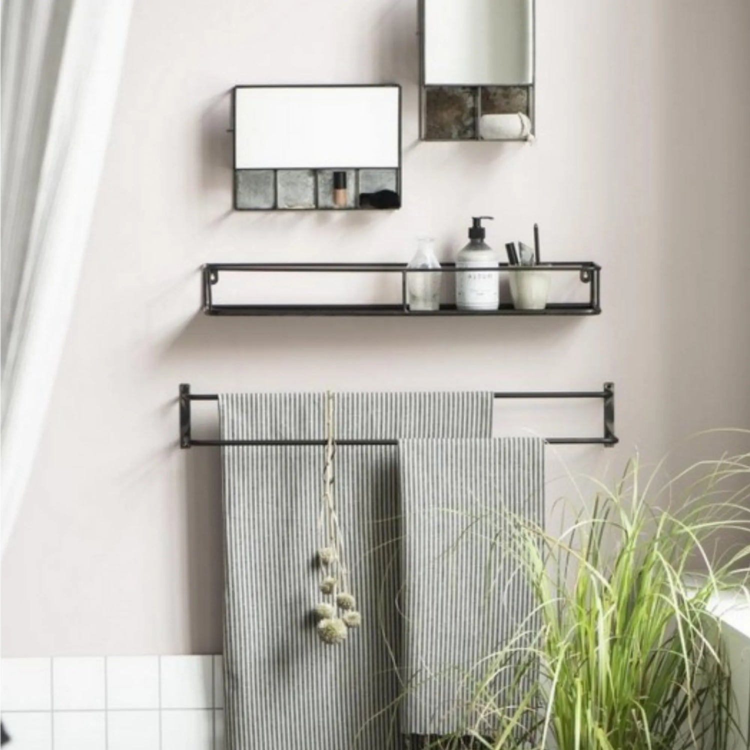 Ib Laursen Wandregal &quot;Brooklyn&quot; schwarz aus Metall