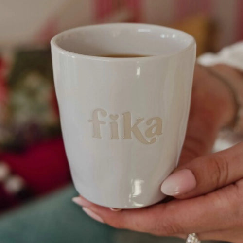 Majas Cottage Becher „Fika“ weiß 250 ml Keramik