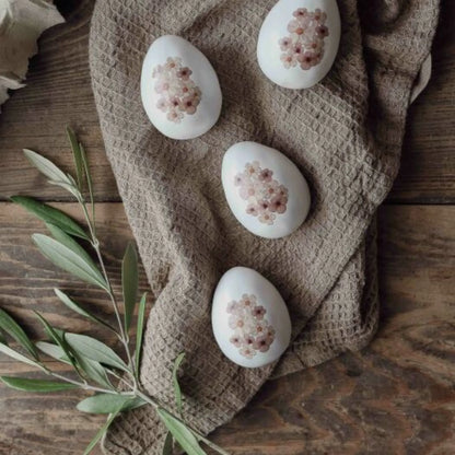 Majas Cottage Osterei weiß mit Blüten 6 cm