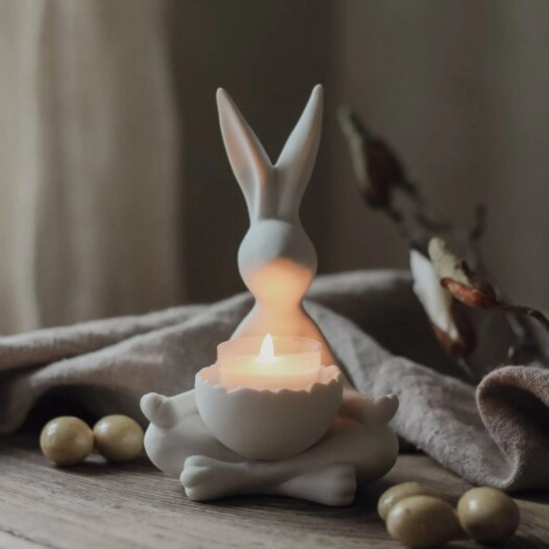 Majas Cottage Osterhase Kerzenhalter für Teelichter &quot;Yoga Bunny&quot;