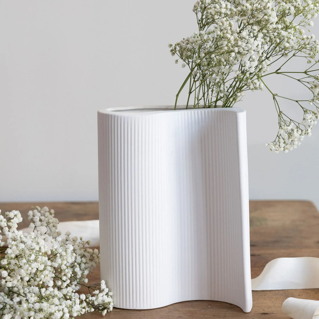 Storefactory Vase „Edshult“ weiß 23 cm