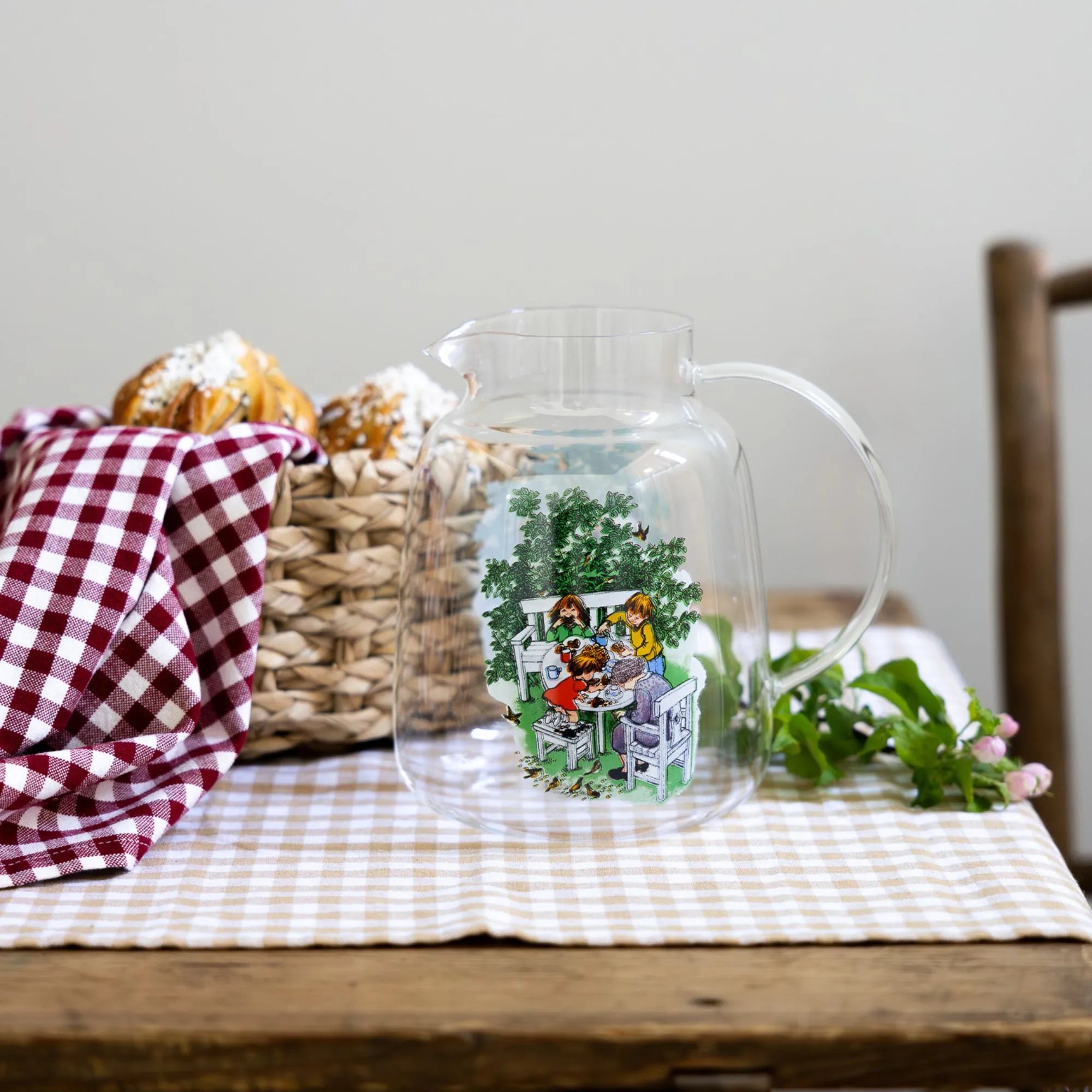 Storefactory &quot;Lotta aus der Krachmacherstraße&quot; Kanne aus Glas 1,5 Liter Kapitel 3