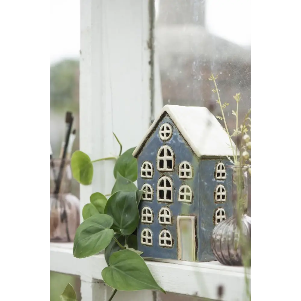 Ib Laursen Teelichthaus "Nyhavn" dunkelblau mit Schornstein - Anna und Ole